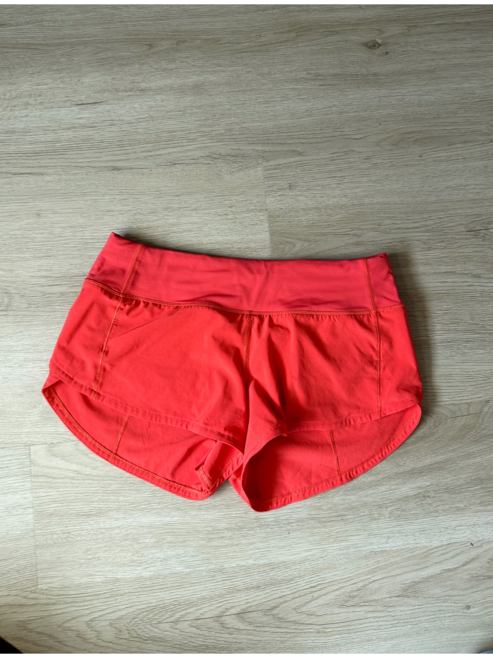 Lululemon low rise lululemon speed up shorts